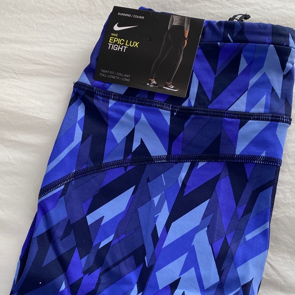 NEW Nike Epic Lux Full Length Tights, Sz Small - Picture 2 of 4